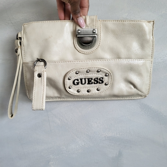 Guess Ivory Cream Studded Wristlet Clutch 11 x 7 Rare Y2K - Picture 4 of 16